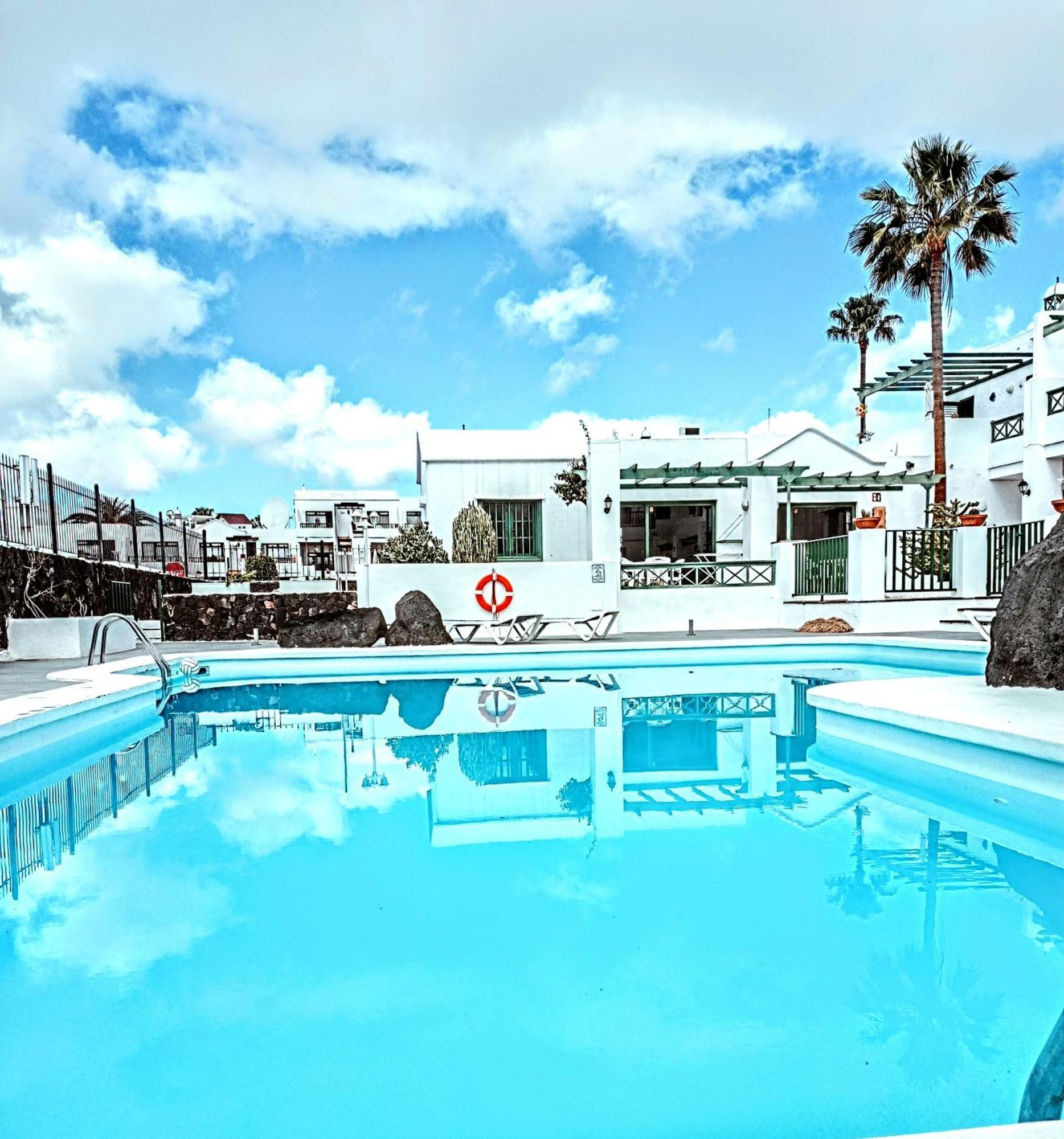 Apartamentos Las Acacias Puerto del Carmen  Eksteriør billede