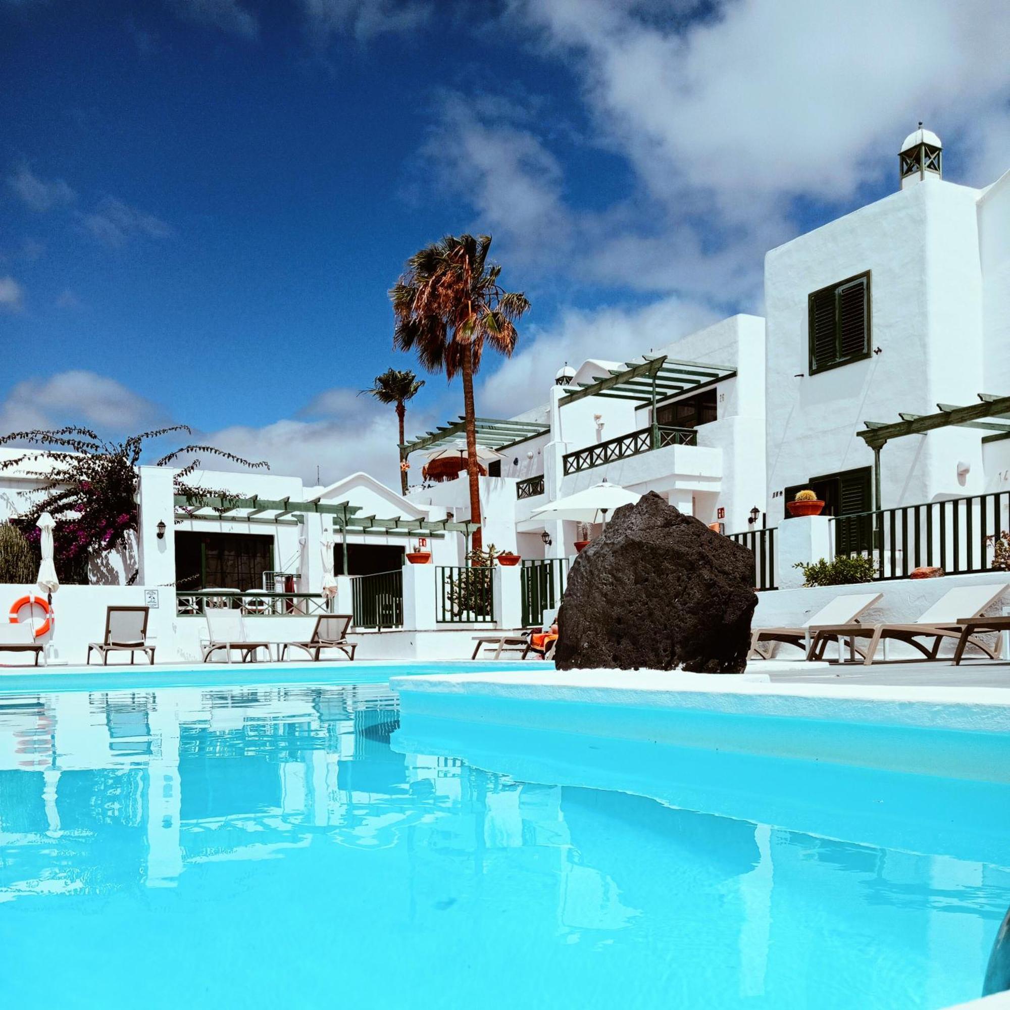 Apartamentos Las Acacias Puerto del Carmen  Eksteriør billede